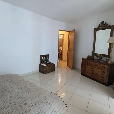 Apartment T4 Spacieux Avec Terrasse Et Vue Panoramique, Parking Inclus - Fr-1-250-286